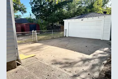119 Nichols Street, Irving, TX 75060 - Photo 9