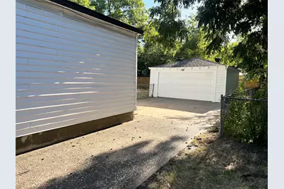 119 Nichols Street, Irving, TX 75060 - Photo 11
