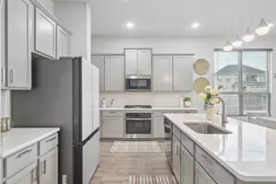 2923 Grand Lookout Ln, Arlington, TX 76001 - Photo 13