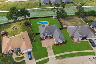 810 Woodcrest Dr, Ennis, TX 75119 - Photo 29