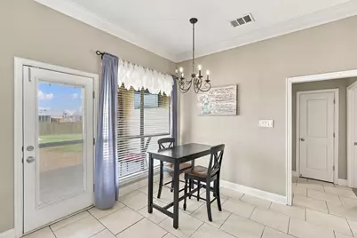 810 Woodcrest Drive, Ennis, TX 75119 - Photo 13