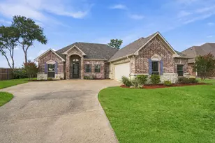 810 Woodcrest Dr, Ennis, TX 75119 - Photo 3