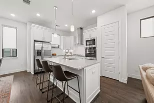 8261 Laflin Ln, Dallas, TX 75231 - Photo 11