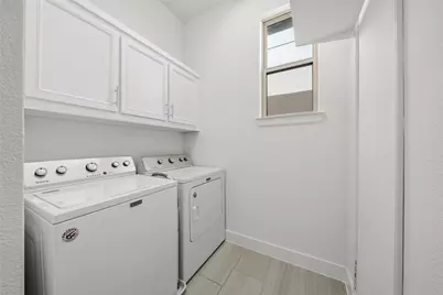 8261 Laflin Lane, Dallas, TX 75231 - Photo 25