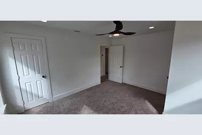 1607 Laura Road, River Oaks, TX 76114 - Photo 7