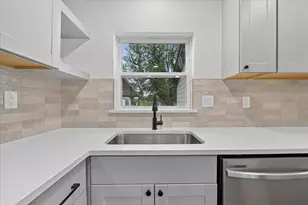 1607 Laura Rd, River Oaks, TX 76114 - Photo 11
