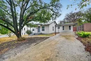 1607 Laura Rd, River Oaks, TX 76114 - Photo 3