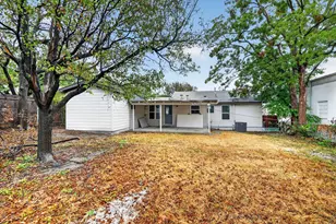 1607 Laura Rd, River Oaks, TX 76114 - Photo 33