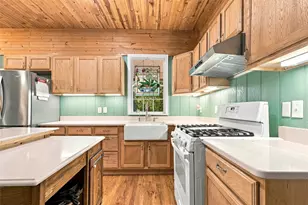 207 Commerce St, Cumby, TX 75433 - Photo 9