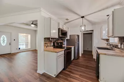 203 Creekstone Court, Seagoville, TX 75159 - Photo 5