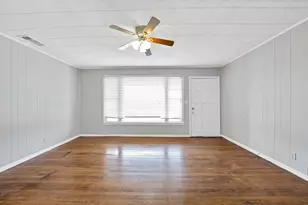 2305 8th Ave, Fort Worth, TX 76110 - Photo 7