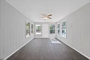 2305 8th Ave, Fort Worth, TX 76110 - Photo 21