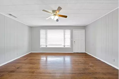 2305 8th Avenue, Fort Worth, TX 76110 - Photo 7