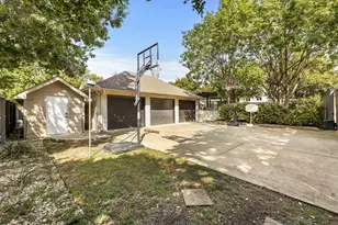 4418 Crooked Ln, Dallas, TX 75229 - Photo 37