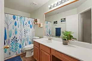 4702 Grovetree Ln, Garland, TX 75043 - Photo 9
