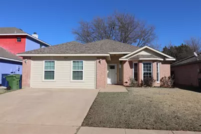 4702 Grovetree Lane, Garland, TX 75043 - Photo 13