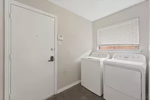 6620 Robin Willow Ct, Dallas, TX 75248 - Photo 17