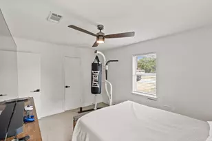 10 Beverly Ct, Bedford, TX 76022 - Photo 21
