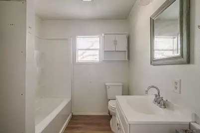 3318 Devalcourt Avenue, Forest Hill, TX 76119 - Photo 21