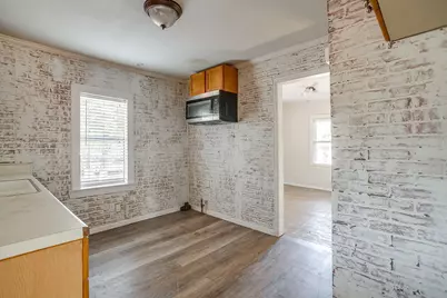 3318 Devalcourt Avenue, Forest Hill, TX 76119 - Photo 15