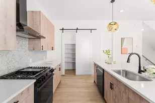2015 N Prairie Ave, Dallas, TX 75204 - Photo 7