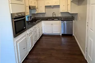 3241 Oak Timber Dr, Forest Hill, TX 76119 - Photo 7