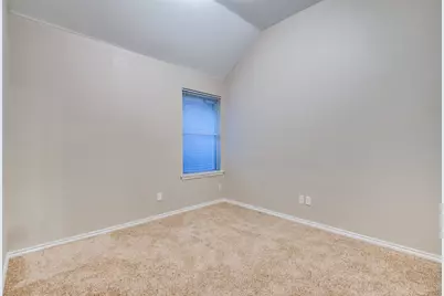 1913 Piney Creek Boulevard, Denton, TX 76205 - Photo 13