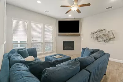 3639 Chesterfield Street, Irving, TX 75038 - Photo 5