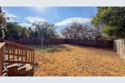 1805 El Paso Street, Grand Prairie, TX 75051 - Photo 23