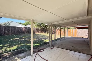 6006 Brook Forest Dr, Arlington, TX 76018 - Photo 21