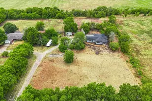 401 S Gardner St, Whitewright, TX 75491 - Photo 23