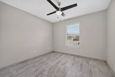 5304 Carol Avenue, Fort Worth, TX 76105 - Photo 11