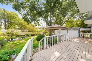 3760 Davila Dr, Dallas, TX 75220 - Photo 11
