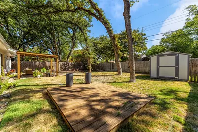 805 Clover Park Drive, Arlington, TX 76013 - Photo 29