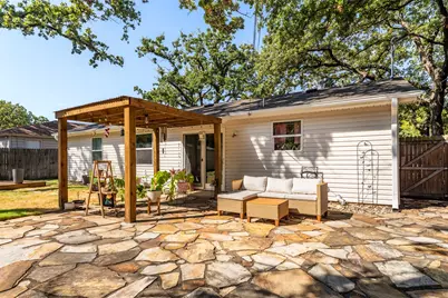 805 Clover Park Drive, Arlington, TX 76013 - Photo 23