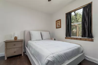 805 Clover Park Drive, Arlington, TX 76013 - Photo 17