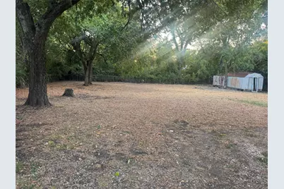 803 N Joe Wilson Road, Cedar Hill, TX 75104 - Photo 3