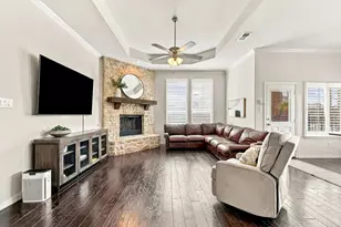 2027 San Marino Ln, Lewisville, TX 75077 - Photo 3