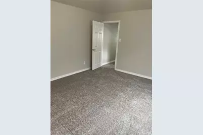 2740 Eastland Drive, Grand Prairie, TX 75052 - Photo 33