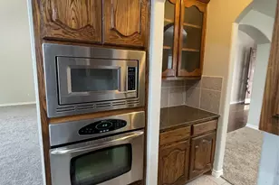 2740 Eastland Dr, Grand Prairie, TX 75052 - Photo 7