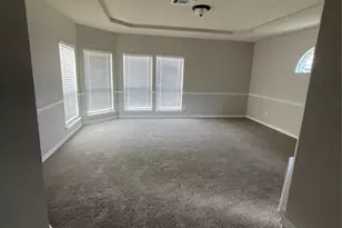 2740 Eastland Dr, Grand Prairie, TX 75052 - Photo 13