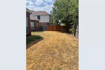 2740 Eastland Drive, Grand Prairie, TX 75052 - Photo 39