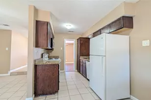 514 Campbell Ln, Denton, TX 76209 - Photo 9