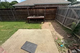 1142 Margie St, Burleson, TX 76028 - Photo 17
