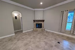 237 Jacinth Ln, Granbury, TX 76049 - Photo 7