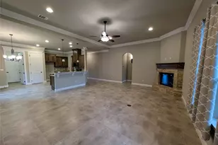 237 Jacinth Ln, Granbury, TX 76049 - Photo 9