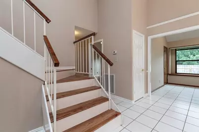 1203 Laurel Lane, Grapevine, TX 76051 - Photo 5