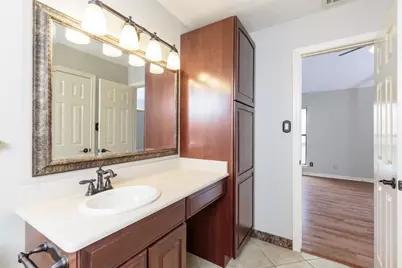 1203 Laurel Lane, Grapevine, TX 76051 - Photo 19