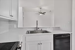 4127 Spring Meadow Ln, Flower Mound, TX 75028 - Photo 11