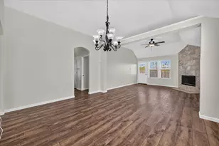 1113 Manhassett Ct, Fort Worth, TX 76140 - Photo 7